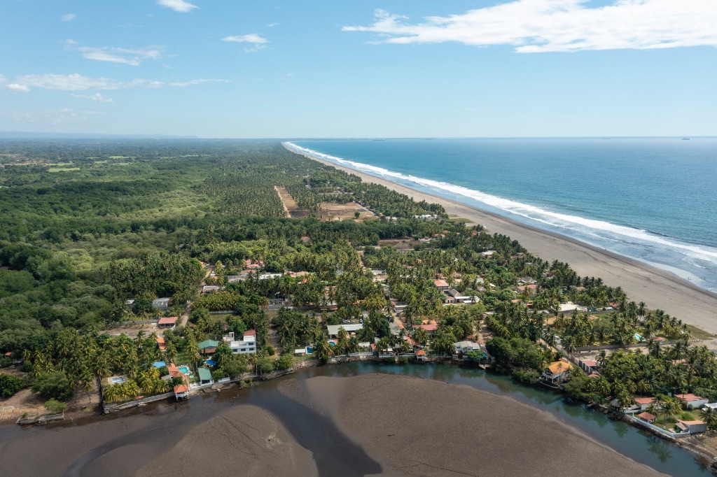 El Salvador Pacific Ocean Retreat